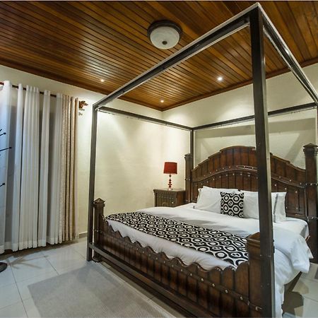 Khana Khazana Boutique Hotel キガリ エクステリア 写真