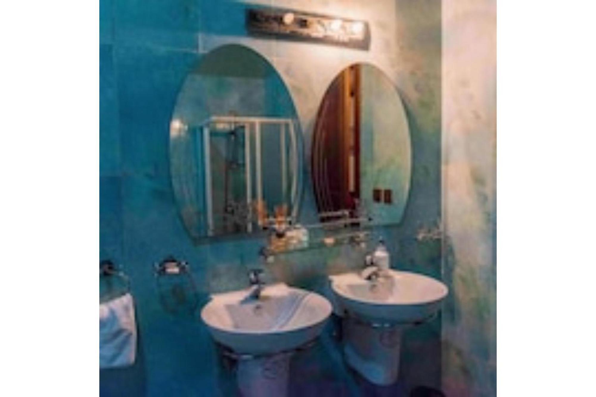Khana Khazana Boutique Hotel キガリ エクステリア 写真